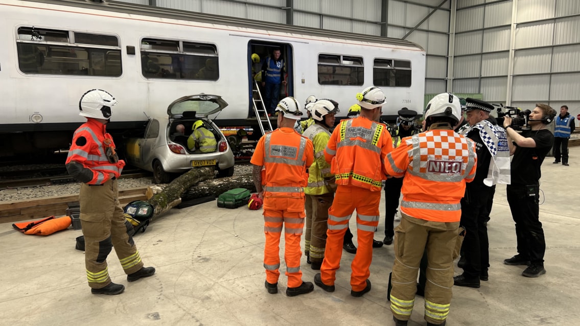 Crews at The Birmingham Rail Resilience Hub